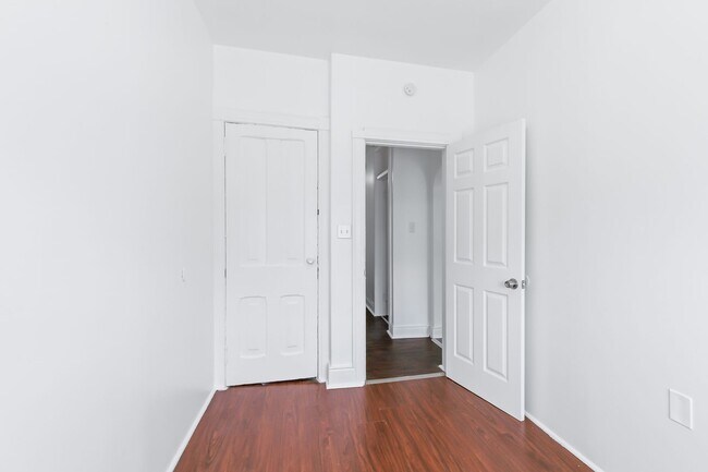 Building Photo - 1021 Lehman St