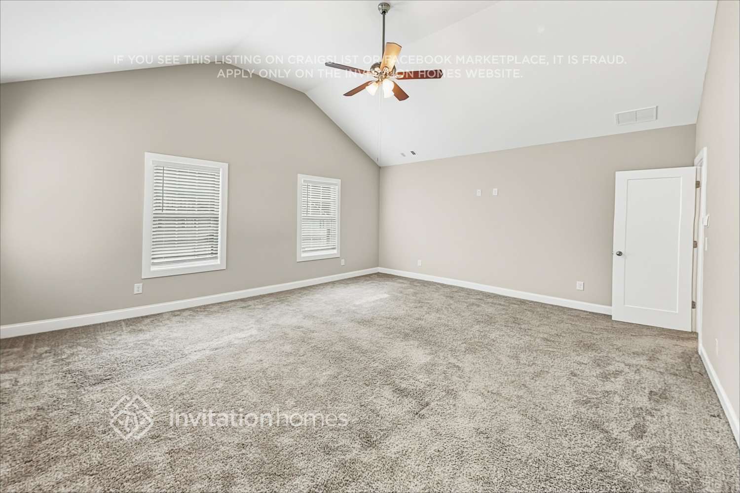 Building Photo - 310 Valley View Dr
