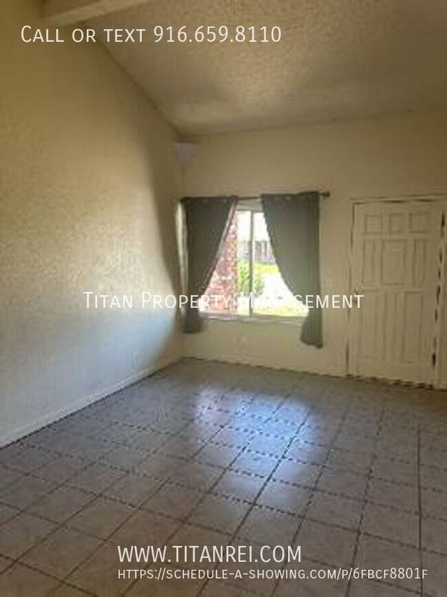 Building Photo - 10940 Gadsten Way