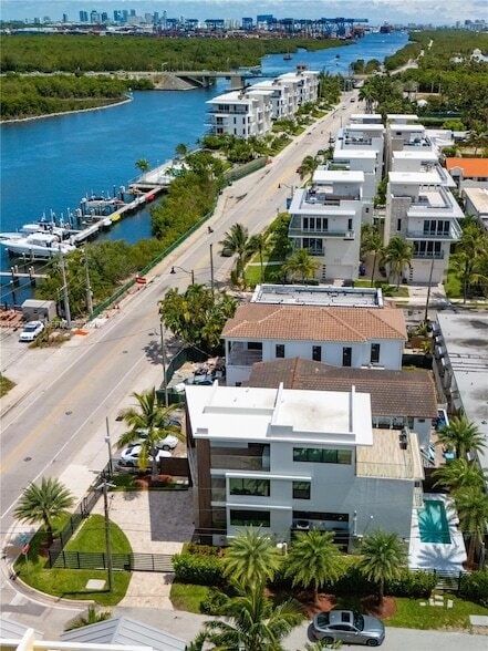 Building Photo - 5601 N Ocean Dr