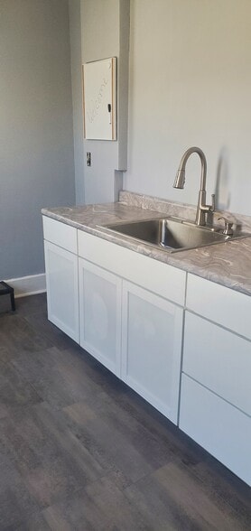 New kitchen cabinets and counter - 131 S 7th St
