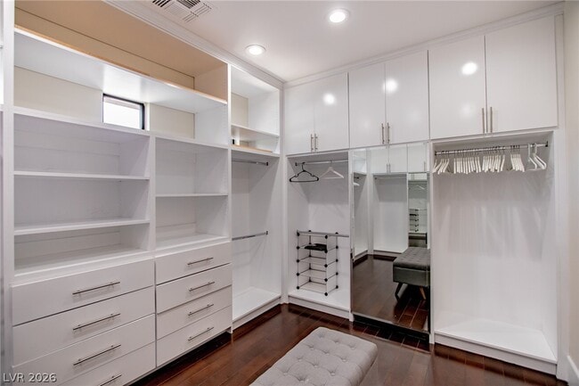 Building Photo - 69 Hawk Ridge Dr