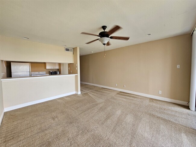 Building Photo - 12600 Melville Dr