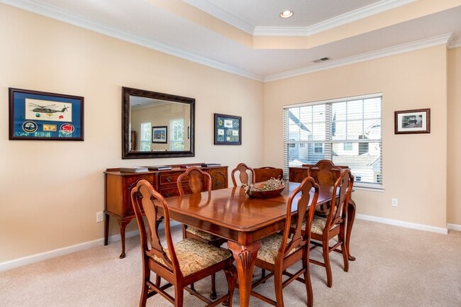 Building Photo - 3BR Open Floor Plan with Garage in Captain...