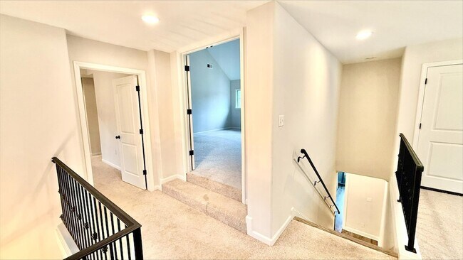 Building Photo - 10012 Adagio Cv