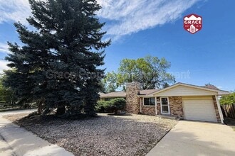 Building Photo - 1125 W 8th Ave Dr