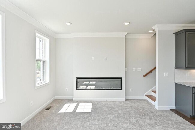 Building Photo - 12569 Todd Ln