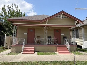 Building Photo - 2404-06 A.P. Tureaud St.