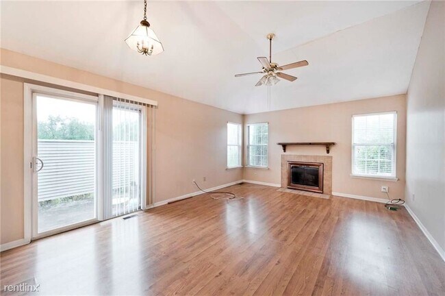 Building Photo - 2 br, 2 bath House - 9516 Aberdare Dr