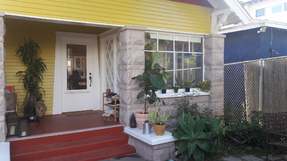 Building Photo - 32 23rd Ave