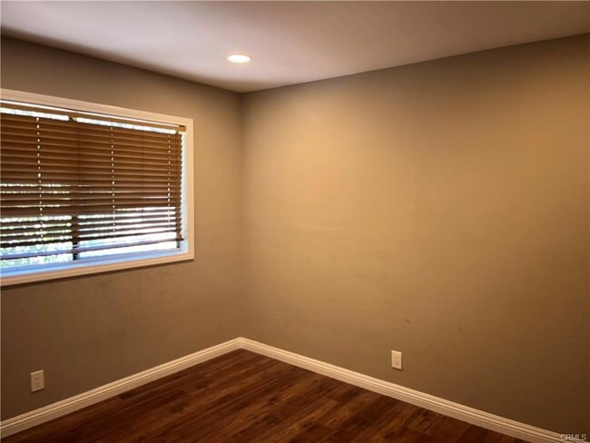 Building Photo - 21822 Raintree Ln