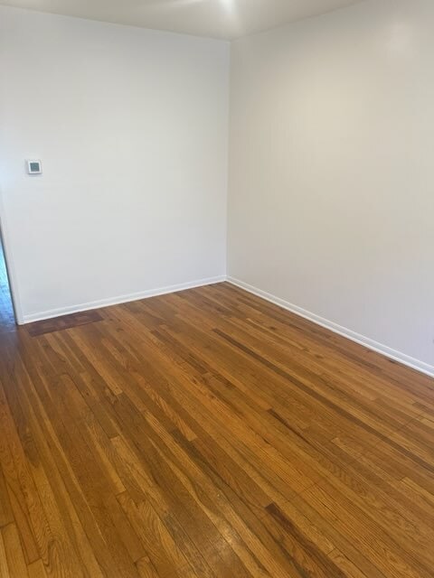 Building Photo - 1814 N Hollywood Way