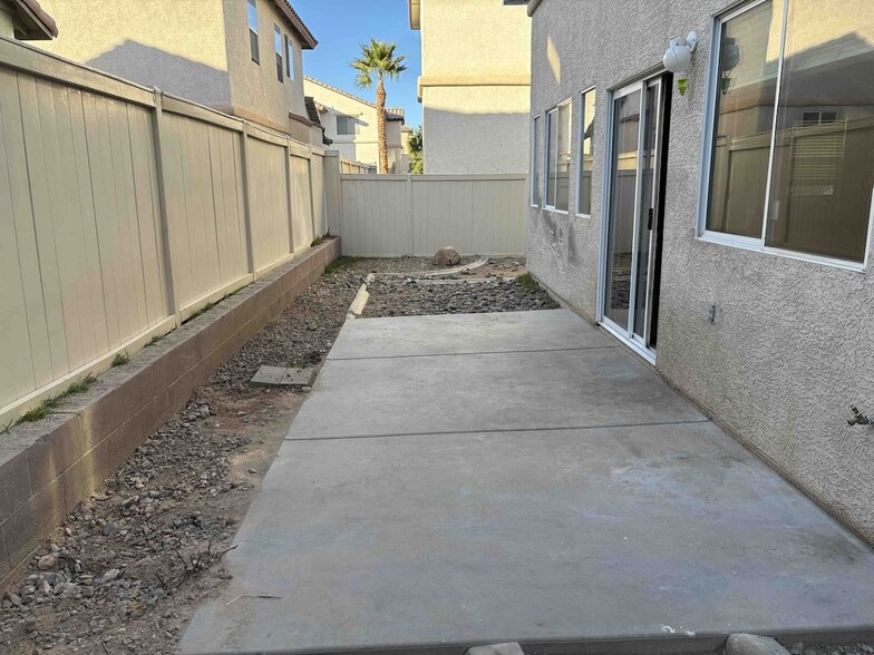 Building Photo - 5989 Banbury Heights Way