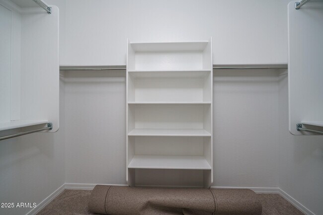 Building Photo - 20607 W Rancho Dr