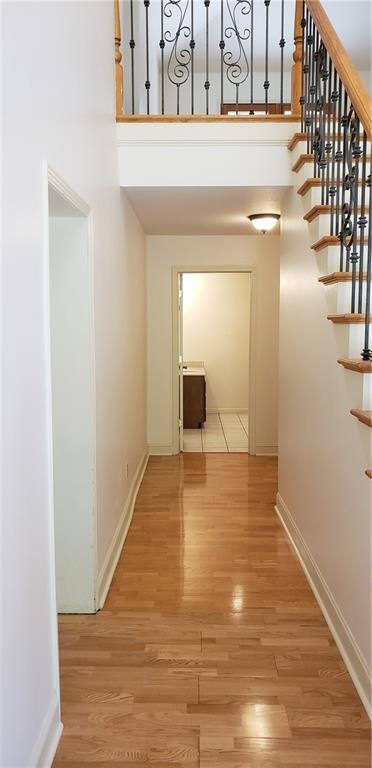 Building Photo - 3662 Rock Springs Dr