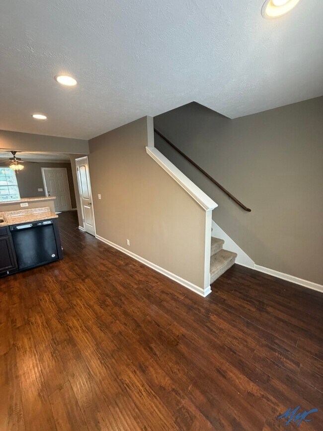 Building Photo - 1505 Orange Ct