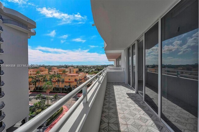 Building Photo - 8911 Collins Ave