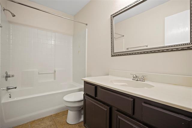 Building Photo - 7025 Snowivy Ct