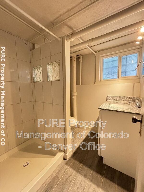 Building Photo - 1461 N Raleigh St