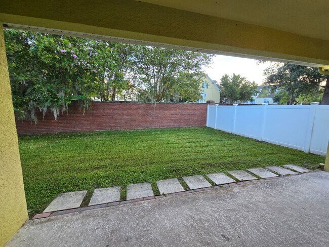Building Photo - 9437 Leland Dr