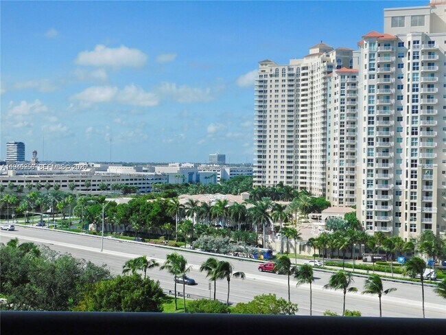 Building Photo - 3300 NE 191st St