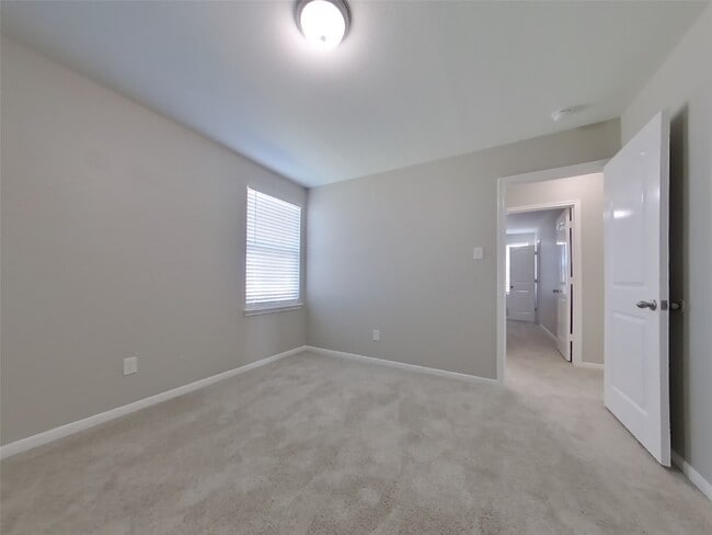 Building Photo - 441 Palomino Stand Dr