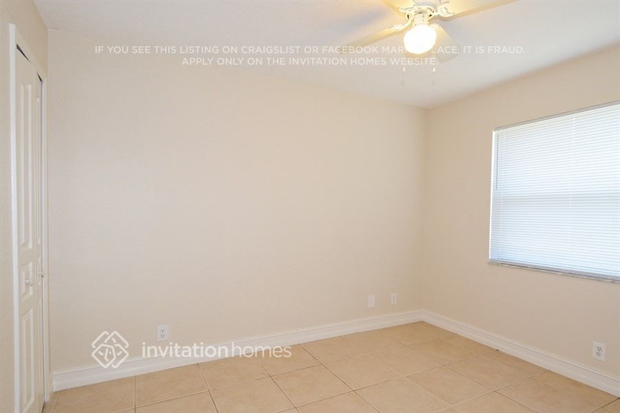 Building Photo - 1371 Denlow Ln