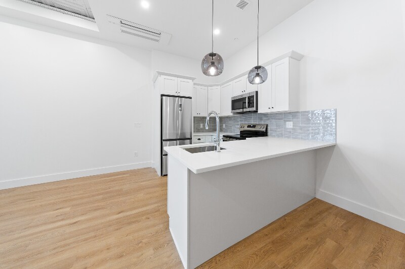 Building Photo - 101 Richmond St