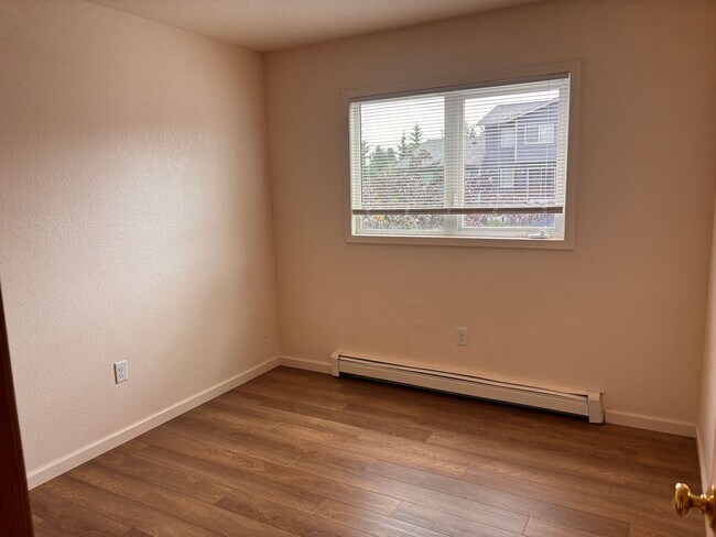 Building Photo - 1516 Latouche St