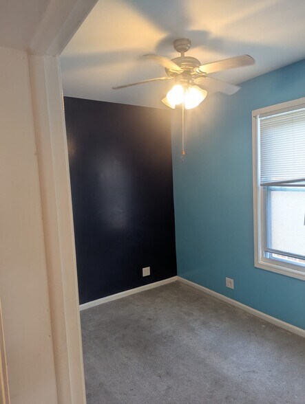 Building Photo - 4616 S Spaulding Ave