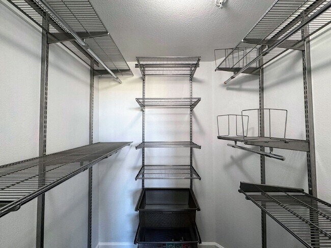 Building Photo - 12820 Ironstone Way