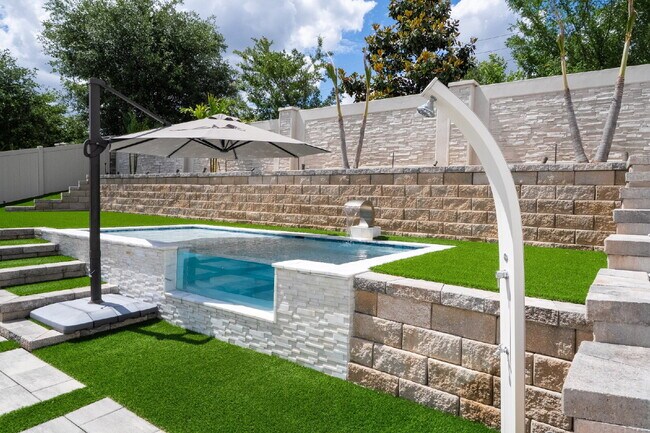 Building Photo - "Spacious 4-Bedroom Retreat with 3 Full Baths in Winter Garden's Serene Sanctuary"