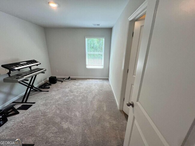 Building Photo - 109 Cedar Wood Trce