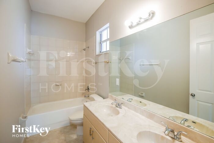 Building Photo - 16498 SW 288th Ln