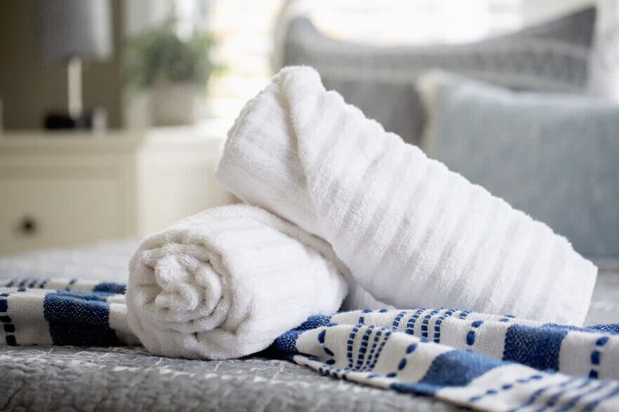 Building Photo - 203 W Magnolia Ave