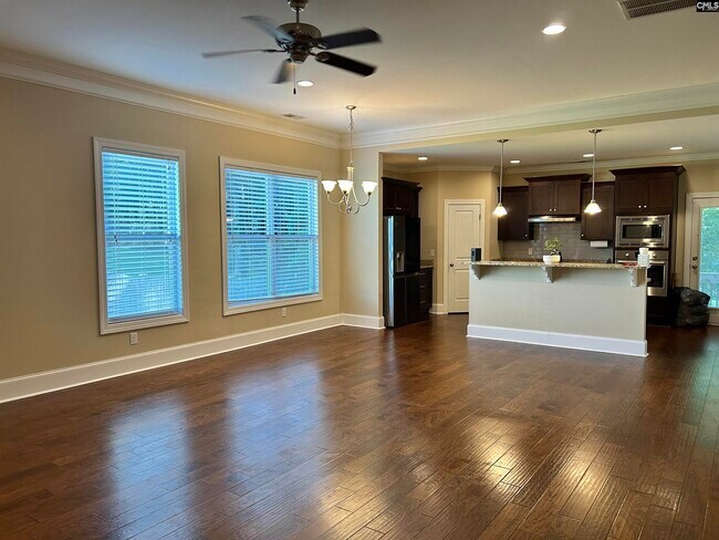 Building Photo - 105 High Bluff Ln