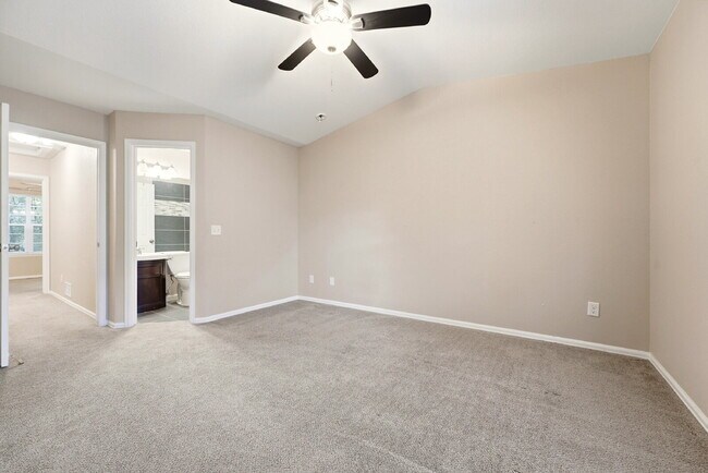 Building Photo - $2,140.95 with $300 off the first month's rent, 2 Beds - 2 Bath, Single Family Home in Centennial...