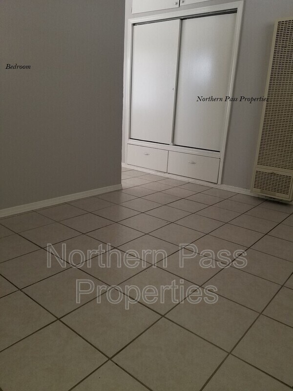 Building Photo - 4023 Thomason Ave