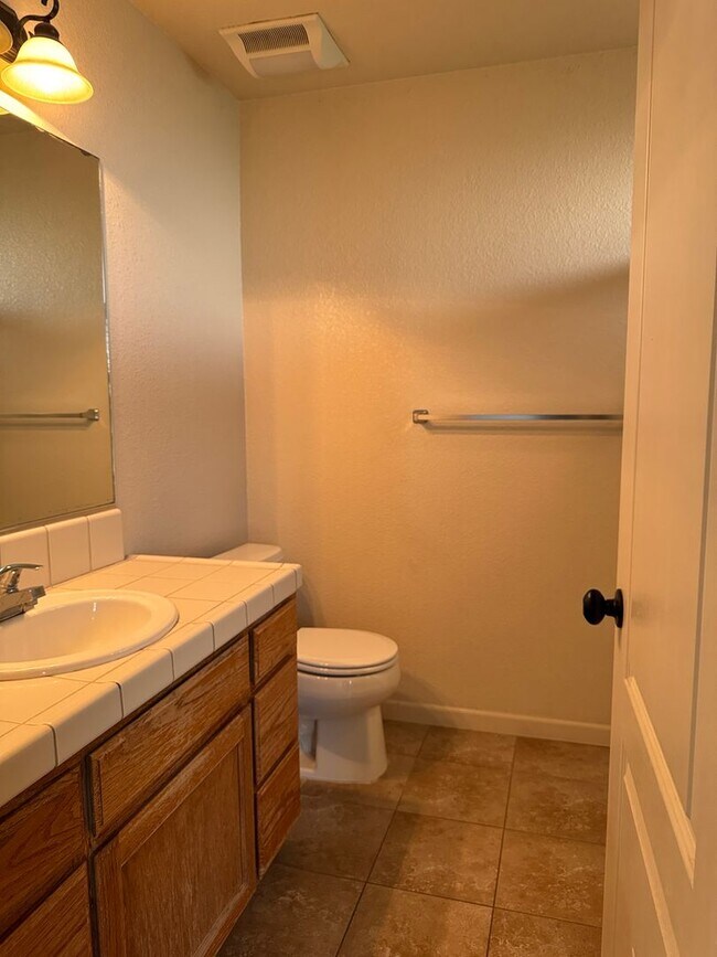 Building Photo - 750 Odilia Ct