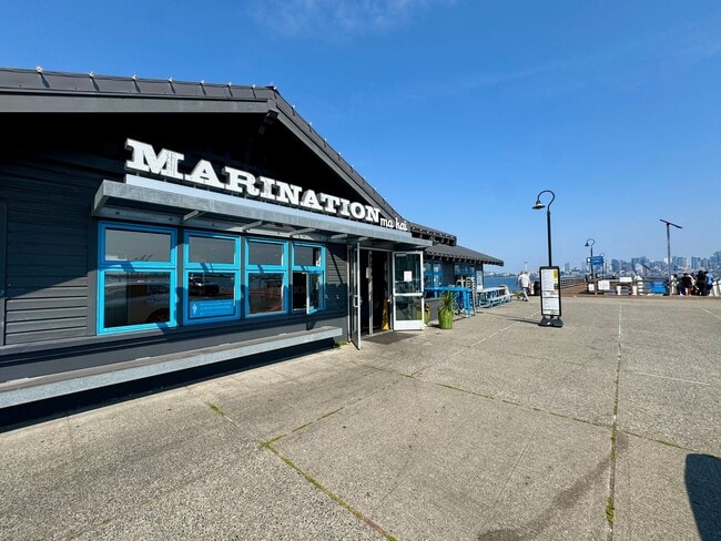 Building Photo - West Seattle ~ Alki Beach Home