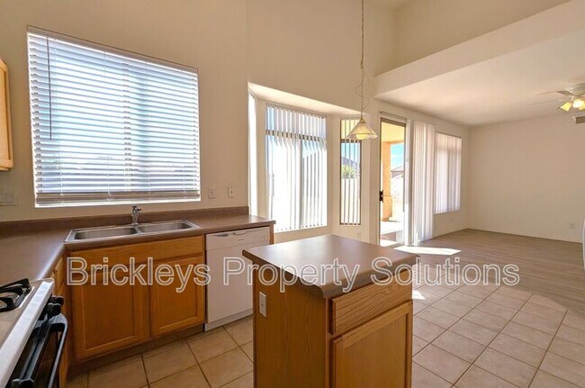 Building Photo - 3393 E Wyatt Way