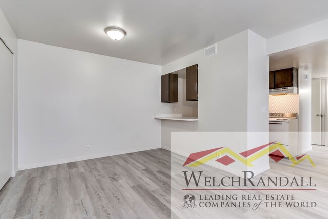 Building Photo - Charming 2 Bed 1 Bath Condo in Roy