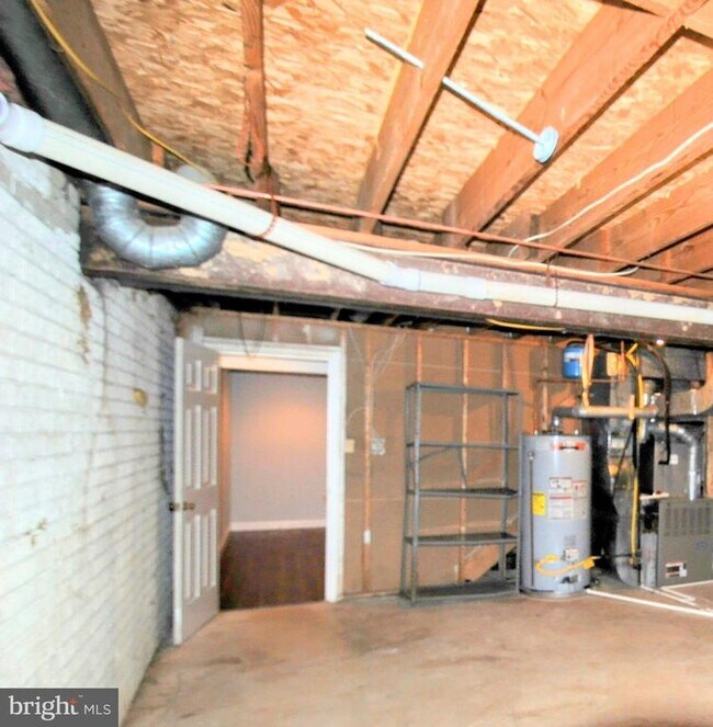Building Photo - 1506 Chain Bridge Ct