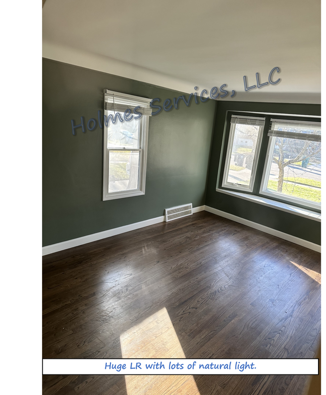 Building Photo - 619 S Gainsborough Ave