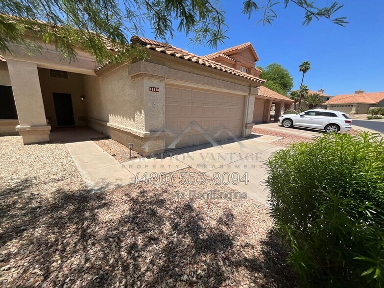 Building Photo - 16828 S 13th Way