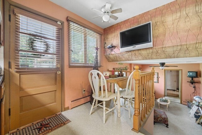 Building Photo - 157 Spring Valley Dr
