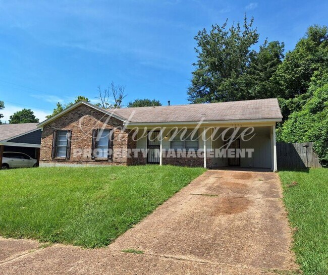 Building Photo - Open to Section 8 -Cute Single Family Home...