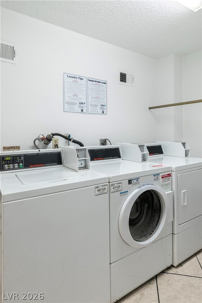 Building Photo - 3930 University Center Dr