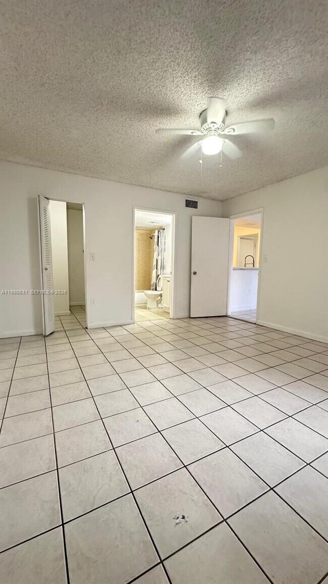 Building Photo - 7125 NW 186th St