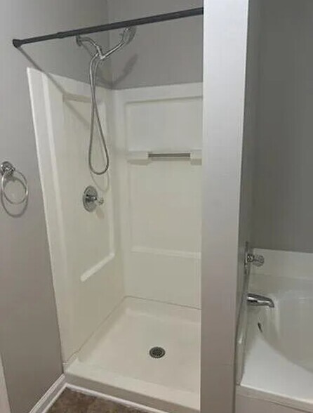 Building Photo - 360 Bubble Creek Ct